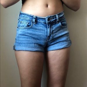Old navy boyfriend shorts